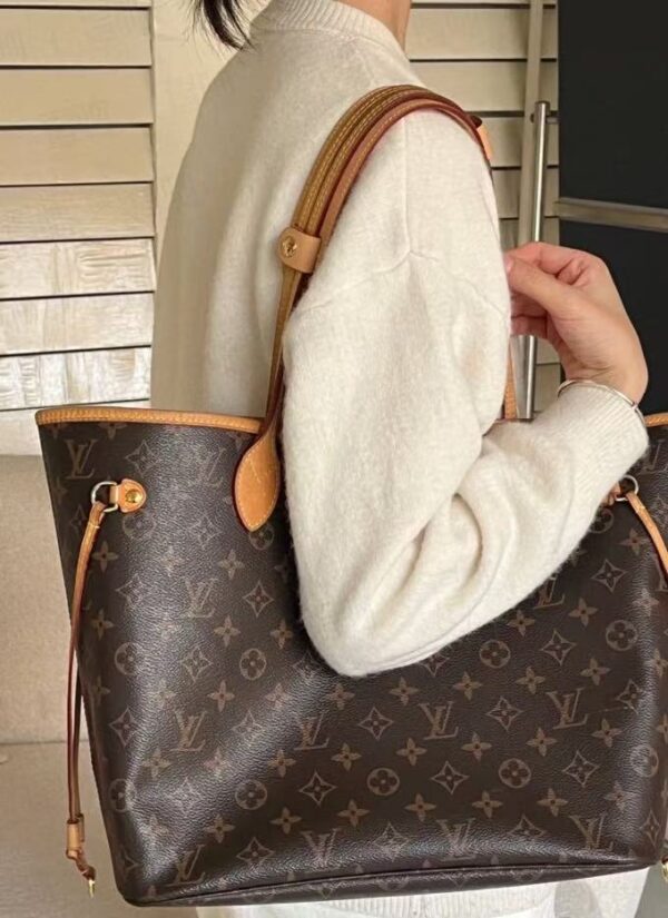 Louis Vuitton Carryall PM