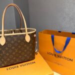 Louis Vuitton Carryall PM