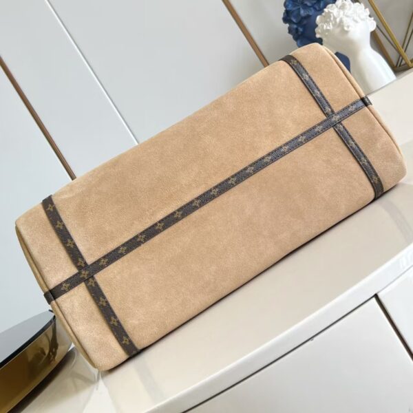 Louis Vuitton Large Handbag in Apricot Suede