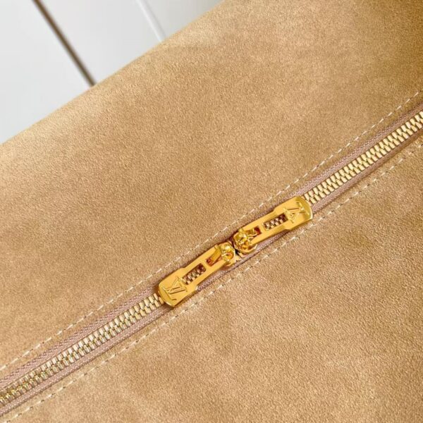 Louis Vuitton Large Handbag in Apricot Suede