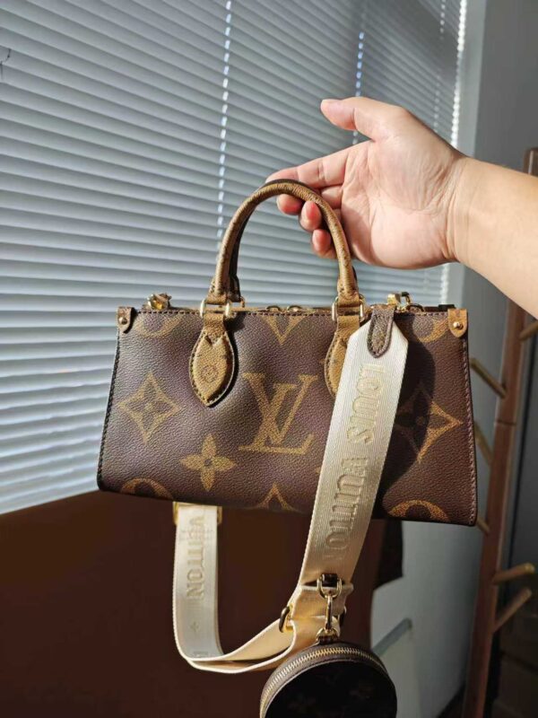 LV ONTHEGO EAST WEST Bag
