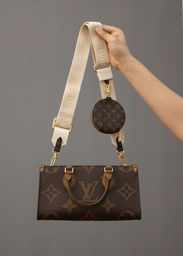 LV ONTHEGO EAST WEST Bag
