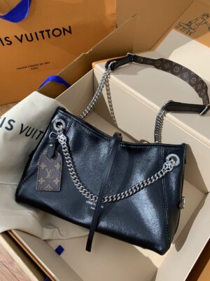 LV CARRYALL BB Bag