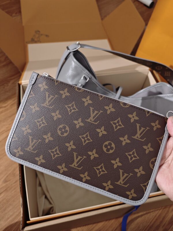 LV CARRYALL DARK Medium Bag 3 LV CARRYALL DARK Medium Bag