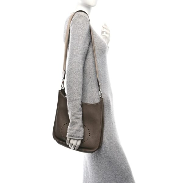 HERMES Taurillon Clemence Evelyne III PM Etoupe 5 HERMES Taurillon Clemence Evelyne III PM Etoupe